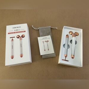 Rose Gold 2-in-1 Face Massager